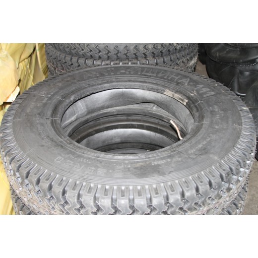 Шинокомплект 8.25R20 Алтайшина 111 122J PR10 TT